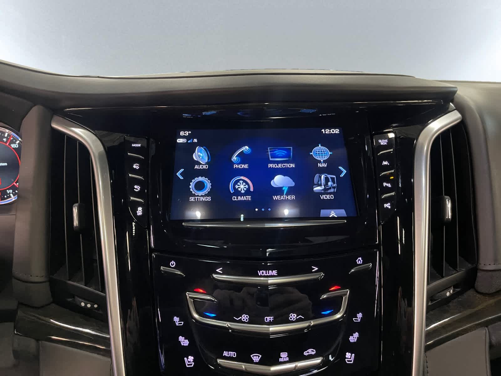 used 2020 Cadillac Escalade car, priced at $48,998