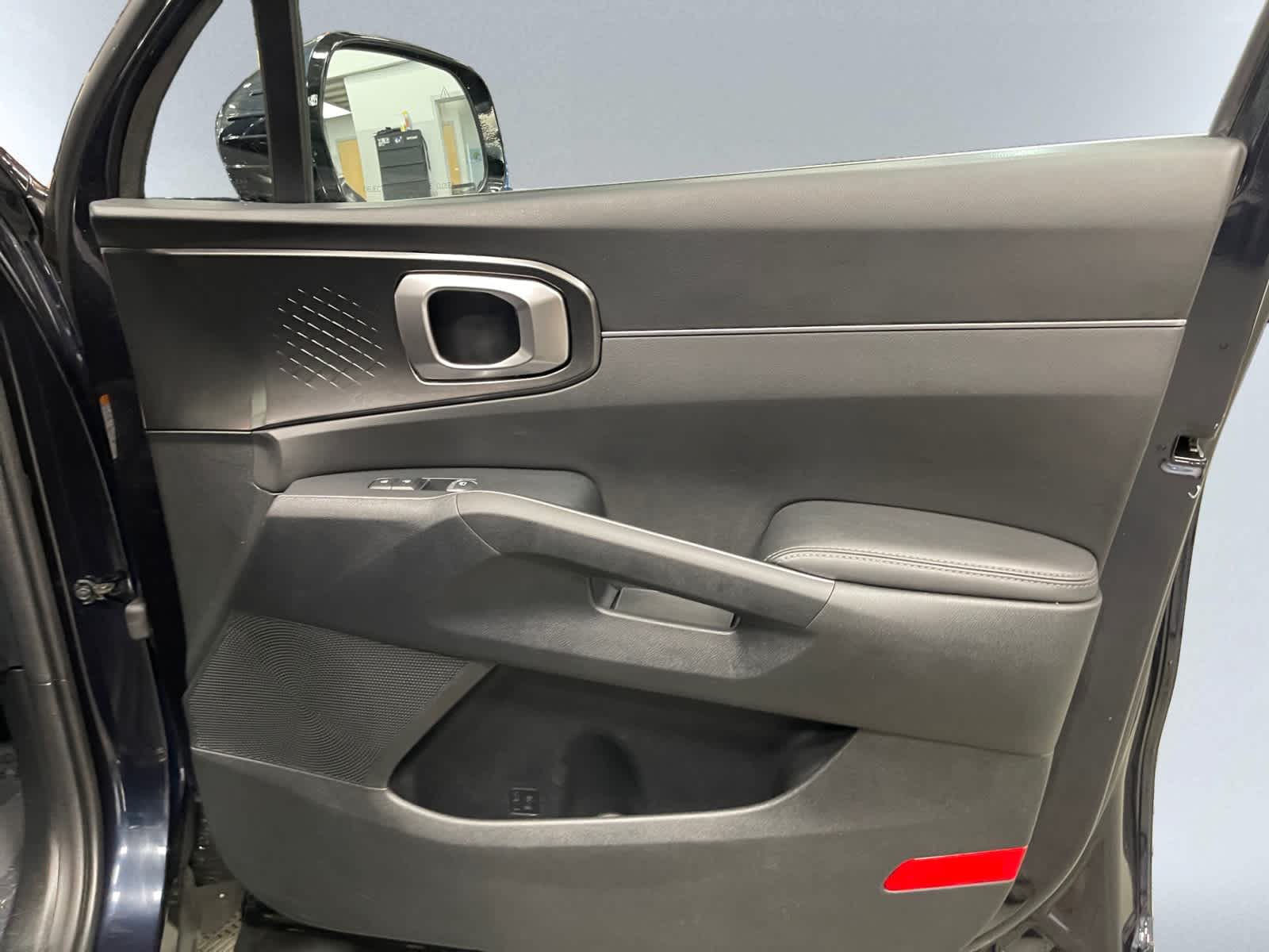 used 2023 Kia Sorento Hybrid car, priced at $31,998
