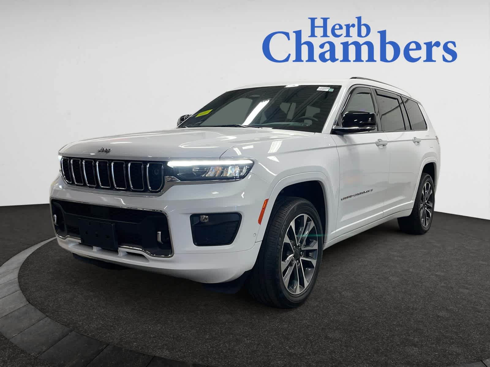 used 2022 Jeep New Grand Cherokee car, priced at $39,998