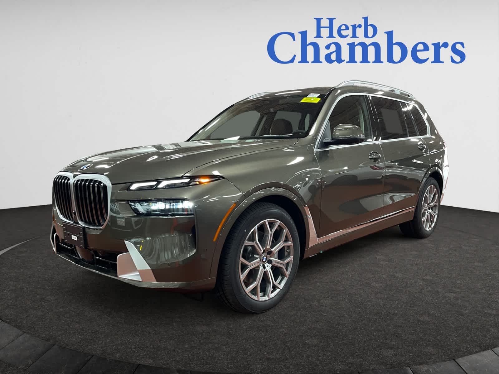 new 2026 BMW X7 car, priced at $94,580