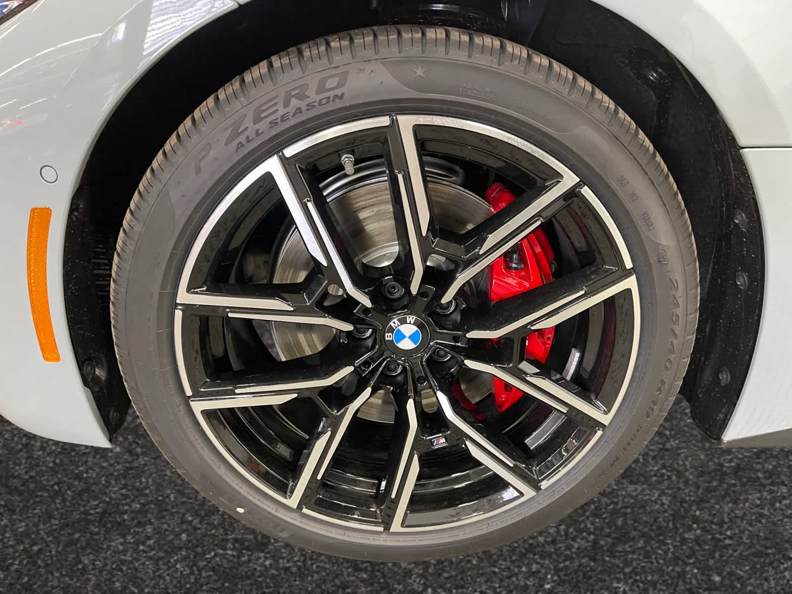 new 2025 BMW M440i car, priced at $72,275