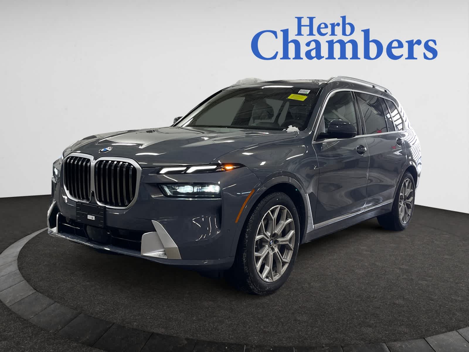 new 2025 BMW X7 car, priced at $94,855