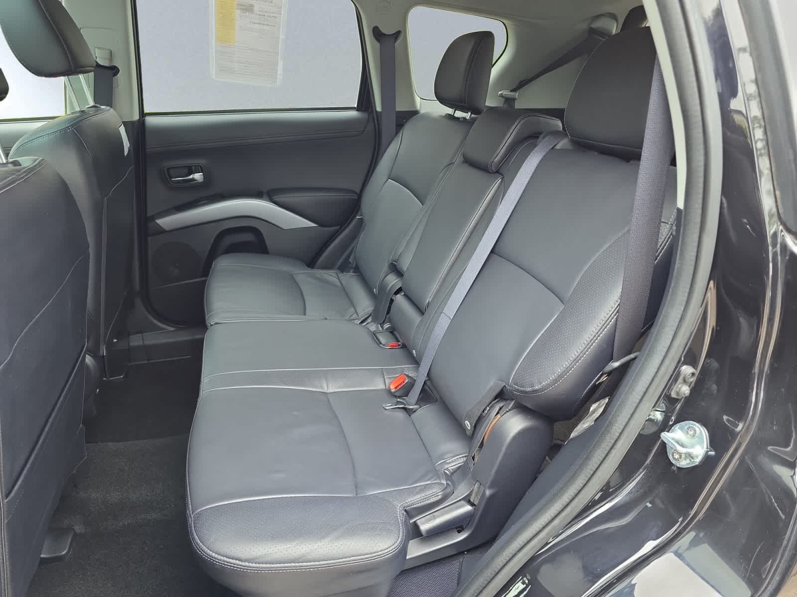 used 2011 Mitsubishi Outlander car, priced at $11,498