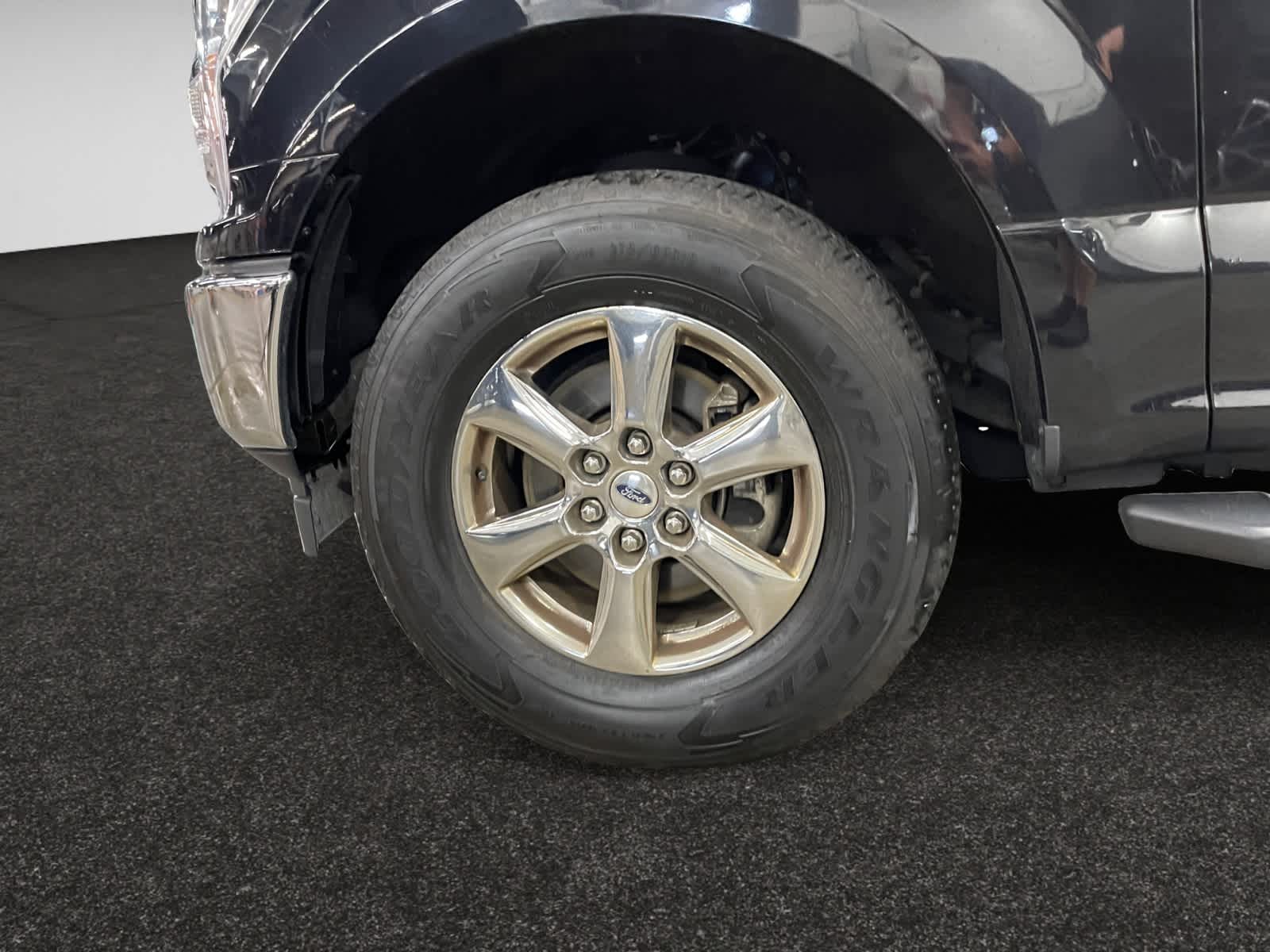 used 2019 Ford F-150 car, priced at $28,998