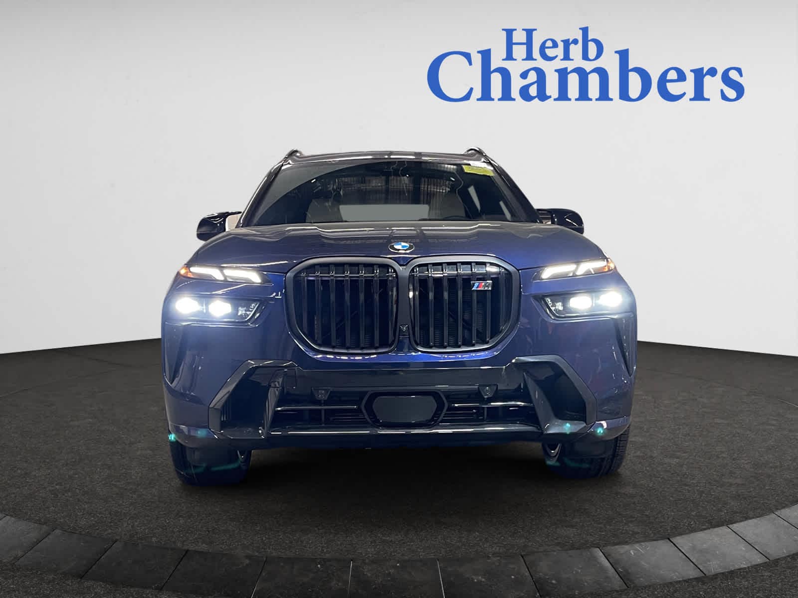 new 2026 BMW X7 car, priced at $125,630