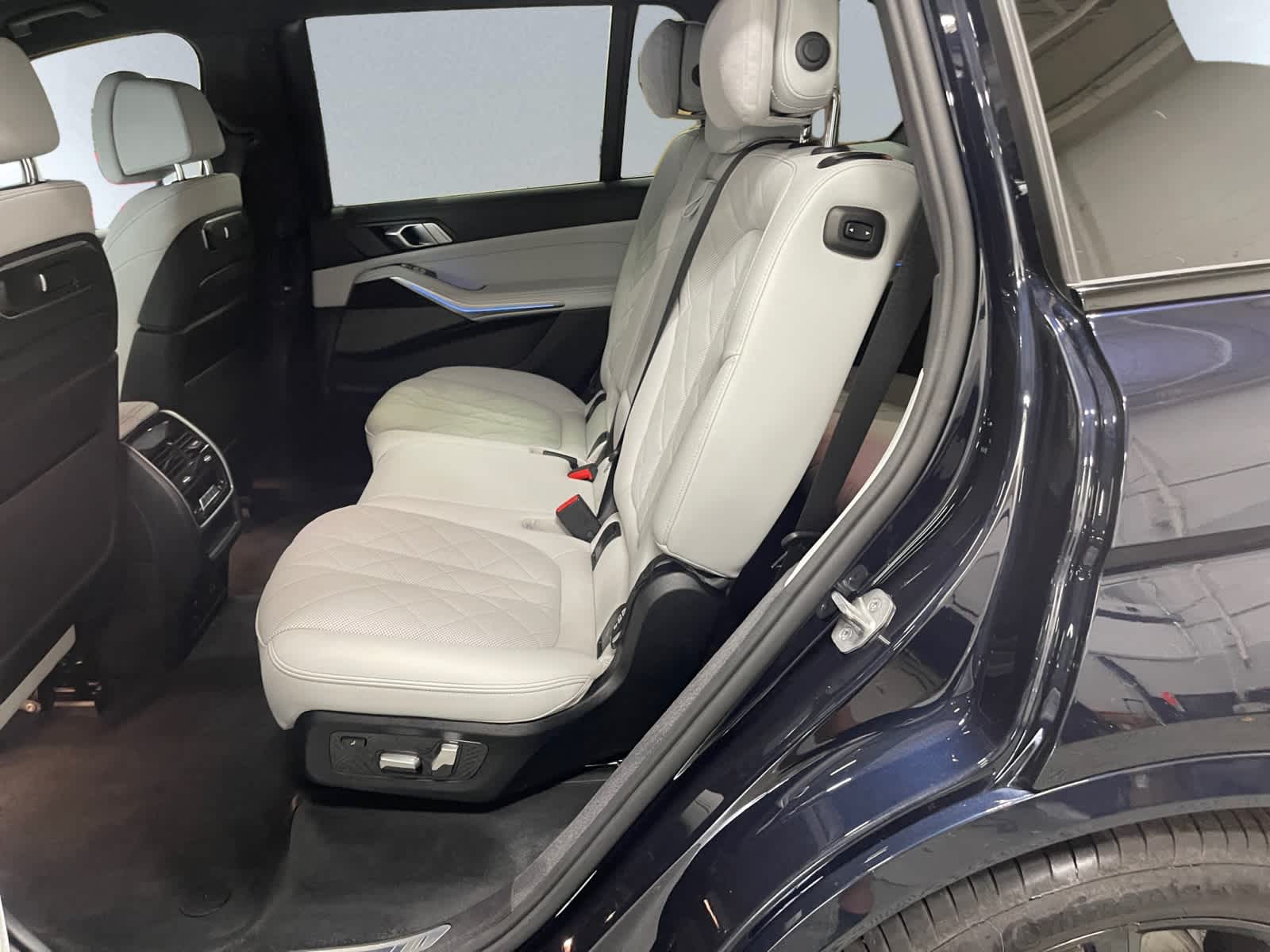 used 2023 BMW X7 car, priced at $70,998
