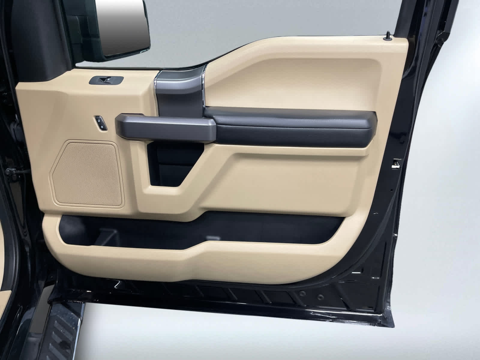 used 2019 Ford F-150 car, priced at $28,998