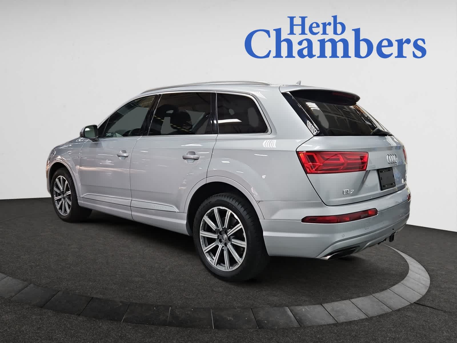 used 2018 Audi Q7 car, priced at $20,498