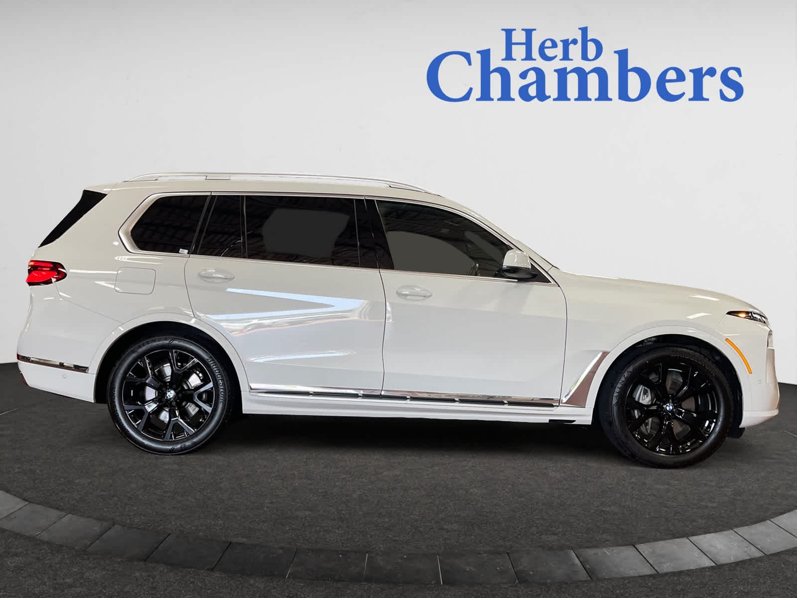 used 2025 BMW X7 car, priced at $85,998