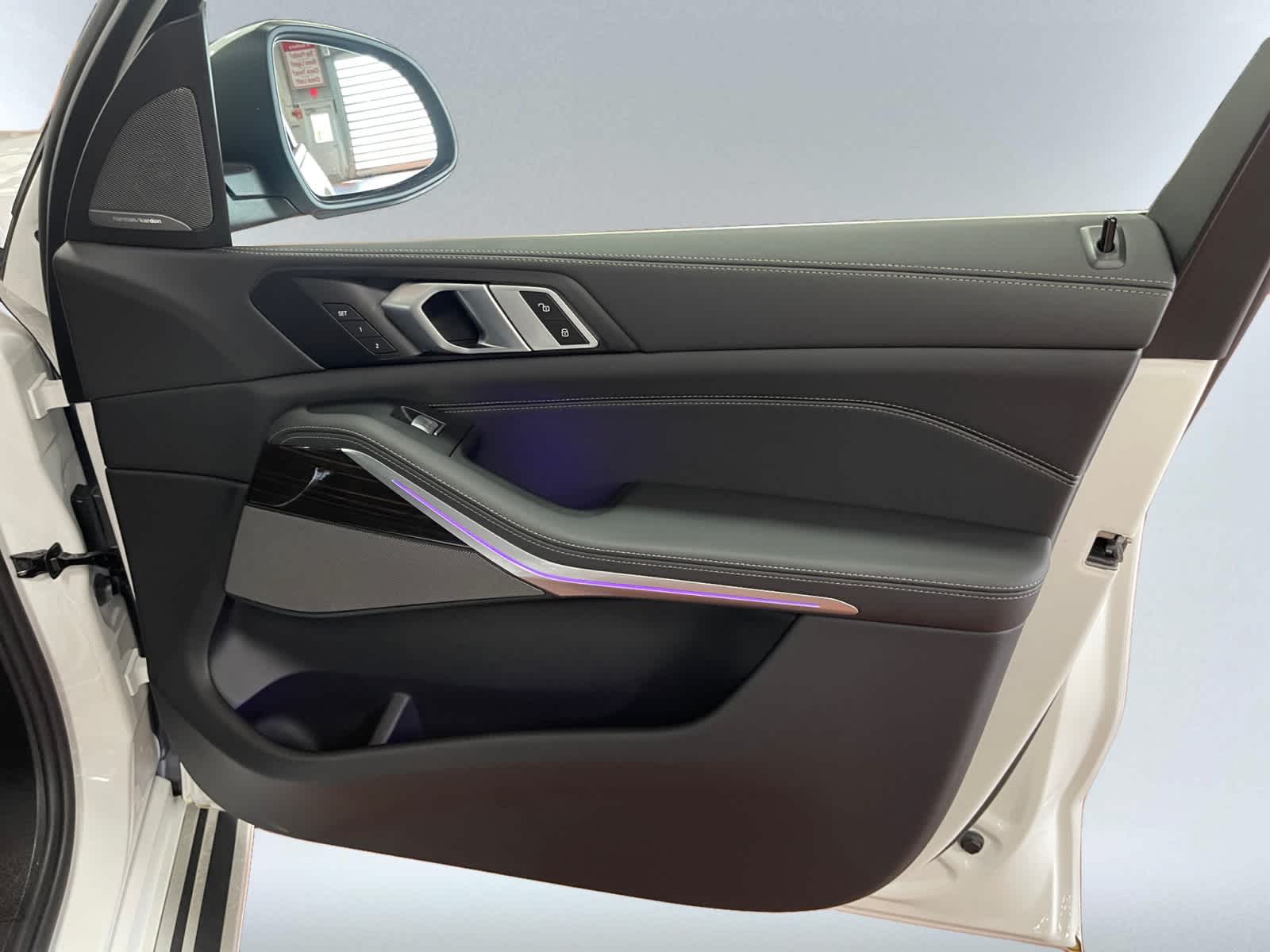 used 2025 BMW X7 car, priced at $85,998