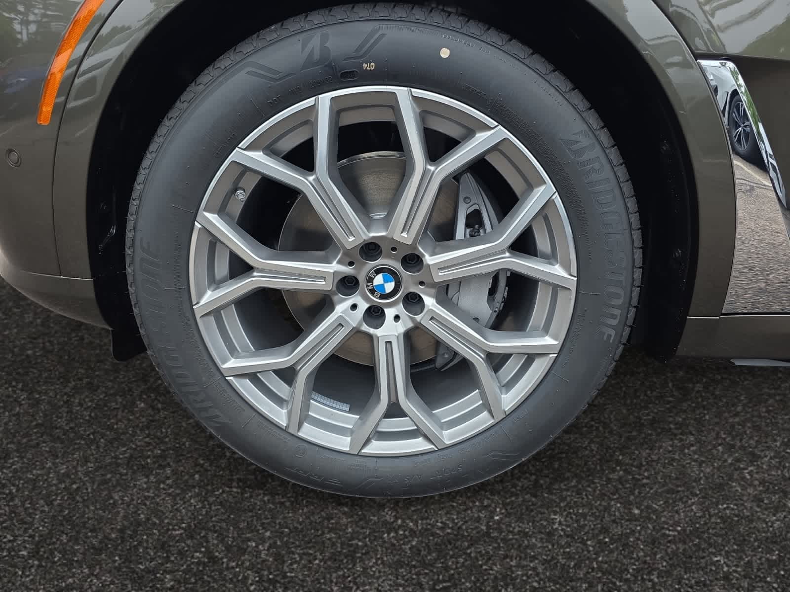 new 2026 BMW X7 car, priced at $94,580