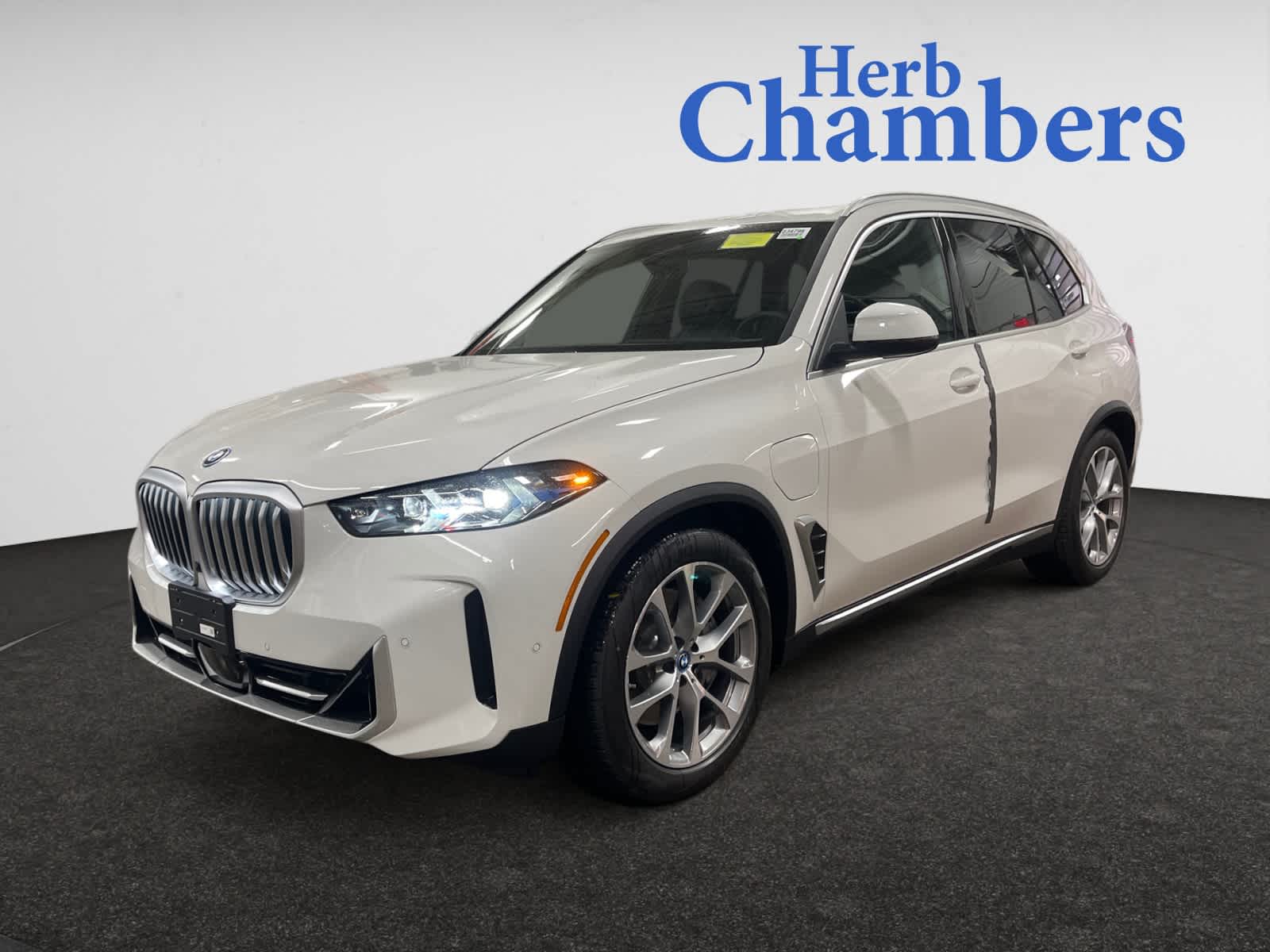 new 2025 BMW X5 PHEV car, priced at $83,085