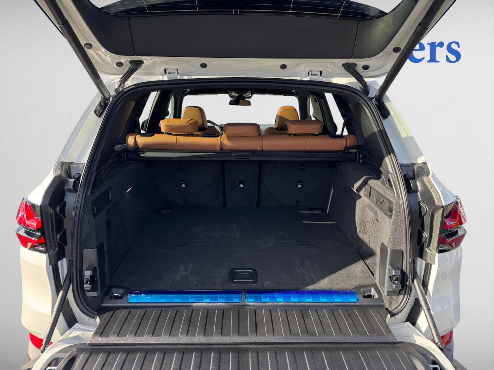 new 2025 BMW X5 PHEV car, priced at $76,175