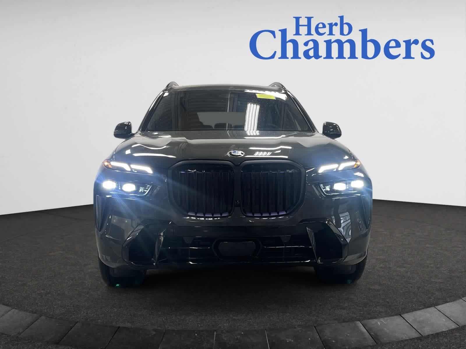 new 2026 BMW X7 car, priced at $98,705