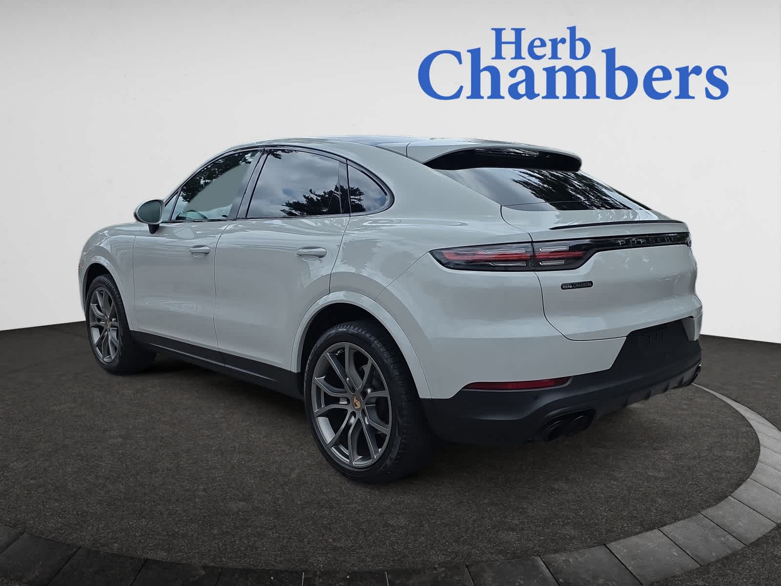 used 2021 Porsche Cayenne car, priced at $46,998