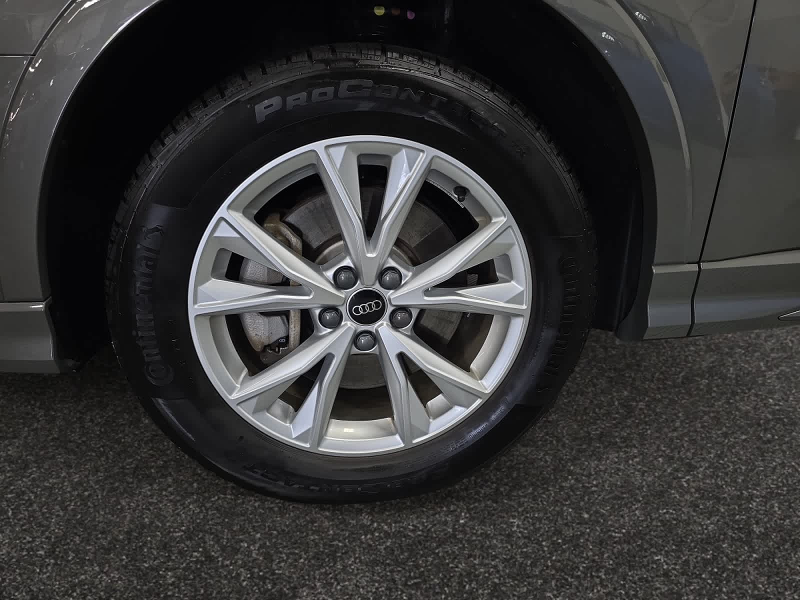 used 2024 Audi Q3 car, priced at $33,998