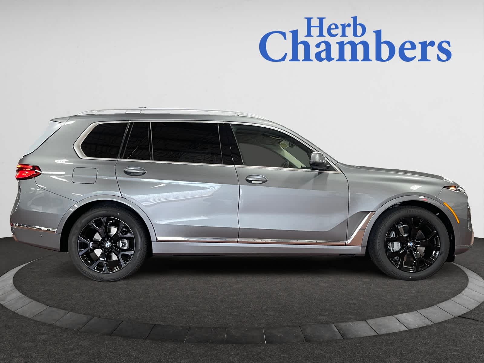 new 2026 BMW X7 car, priced at $92,630