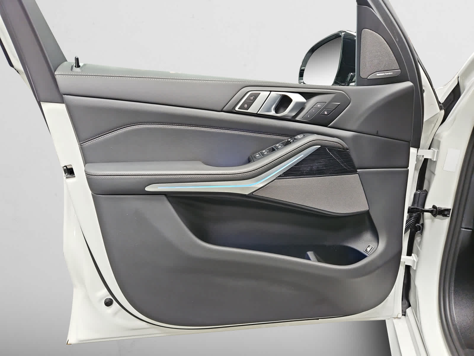 used 2025 BMW X5 PHEV car, priced at $77,998