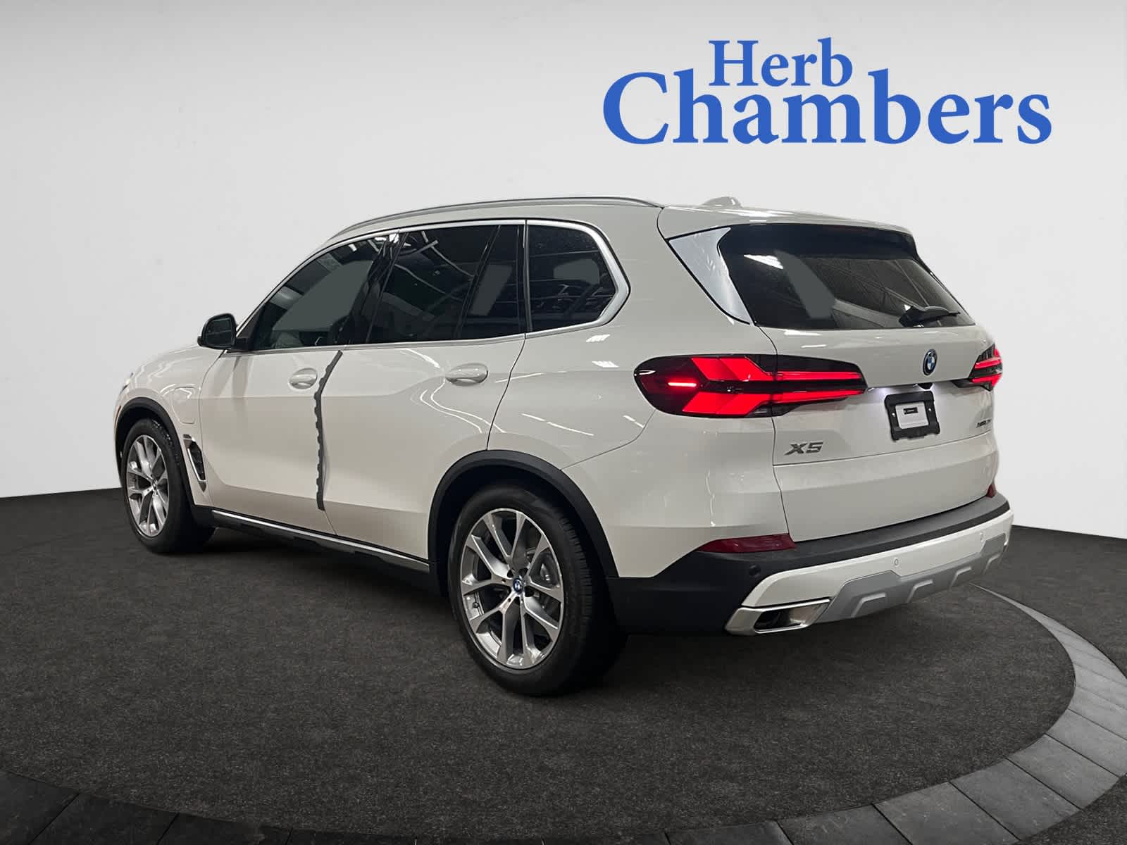 new 2025 BMW X5 PHEV car, priced at $83,085