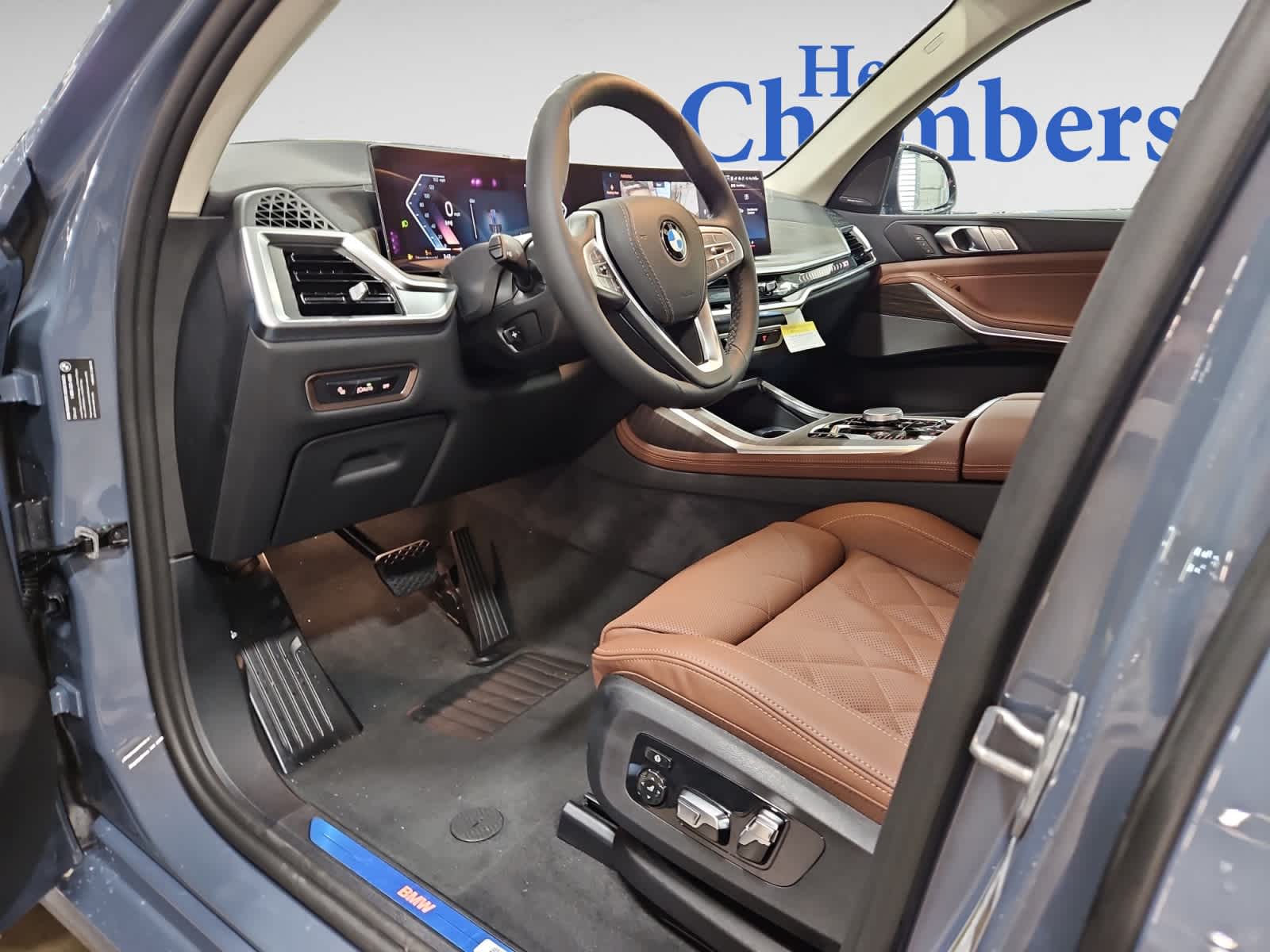new 2026 BMW X7 car, priced at $92,630