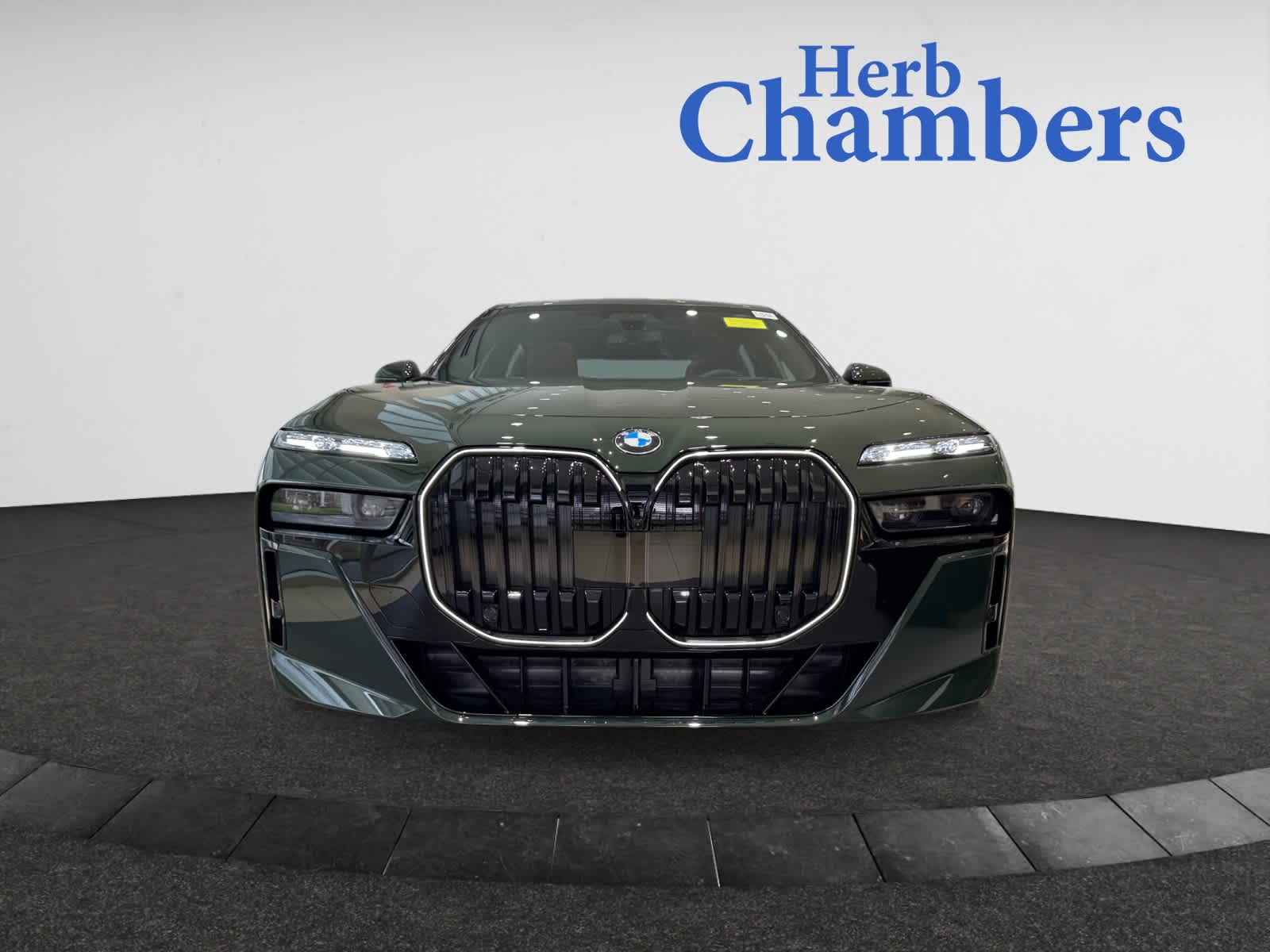new 2025 BMW 760i car, priced at $147,775