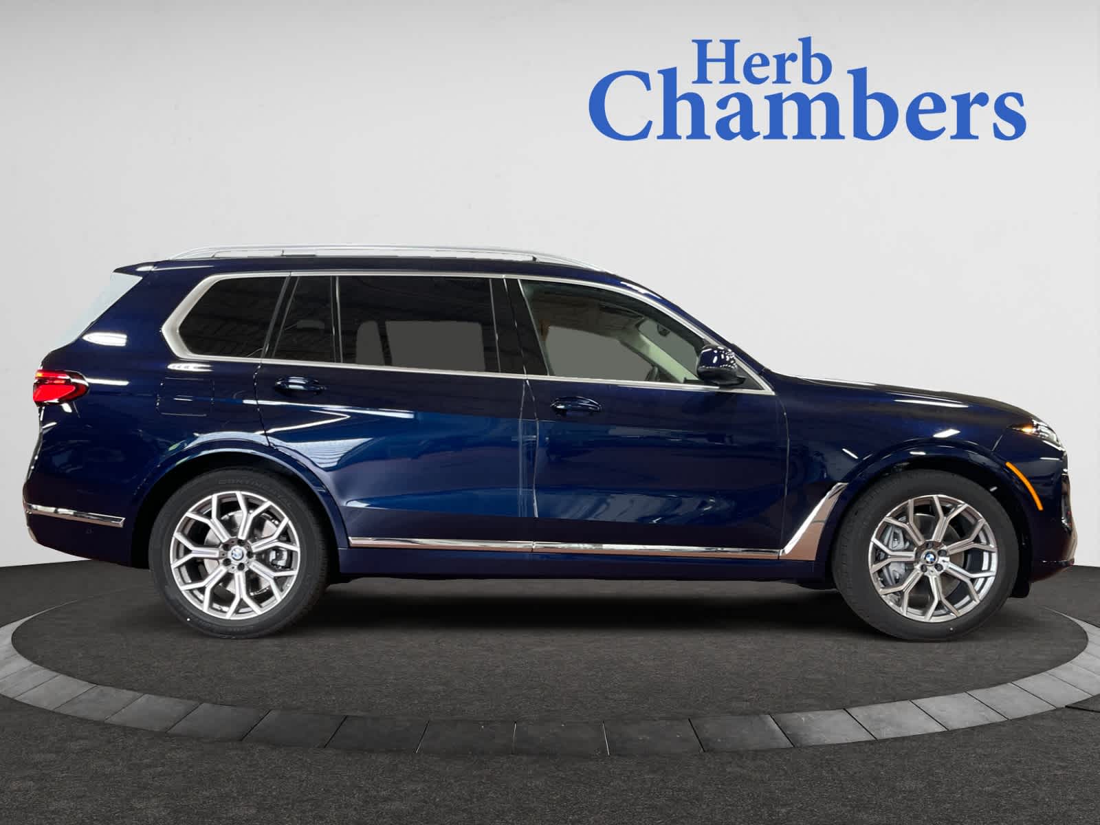 new 2026 BMW X7 car, priced at $95,180