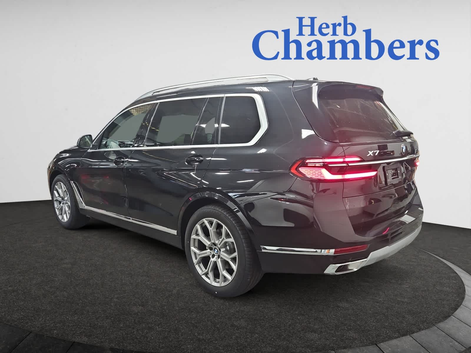 new 2025 BMW X7 car, priced at $85,355