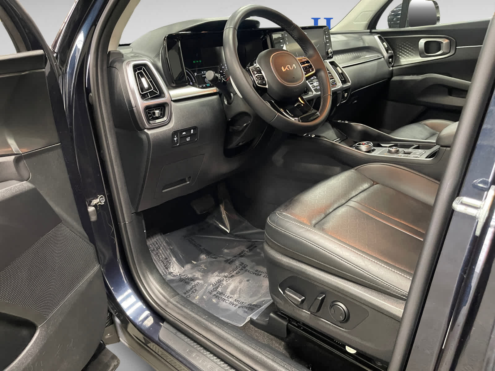 used 2023 Kia Sorento Hybrid car, priced at $31,998