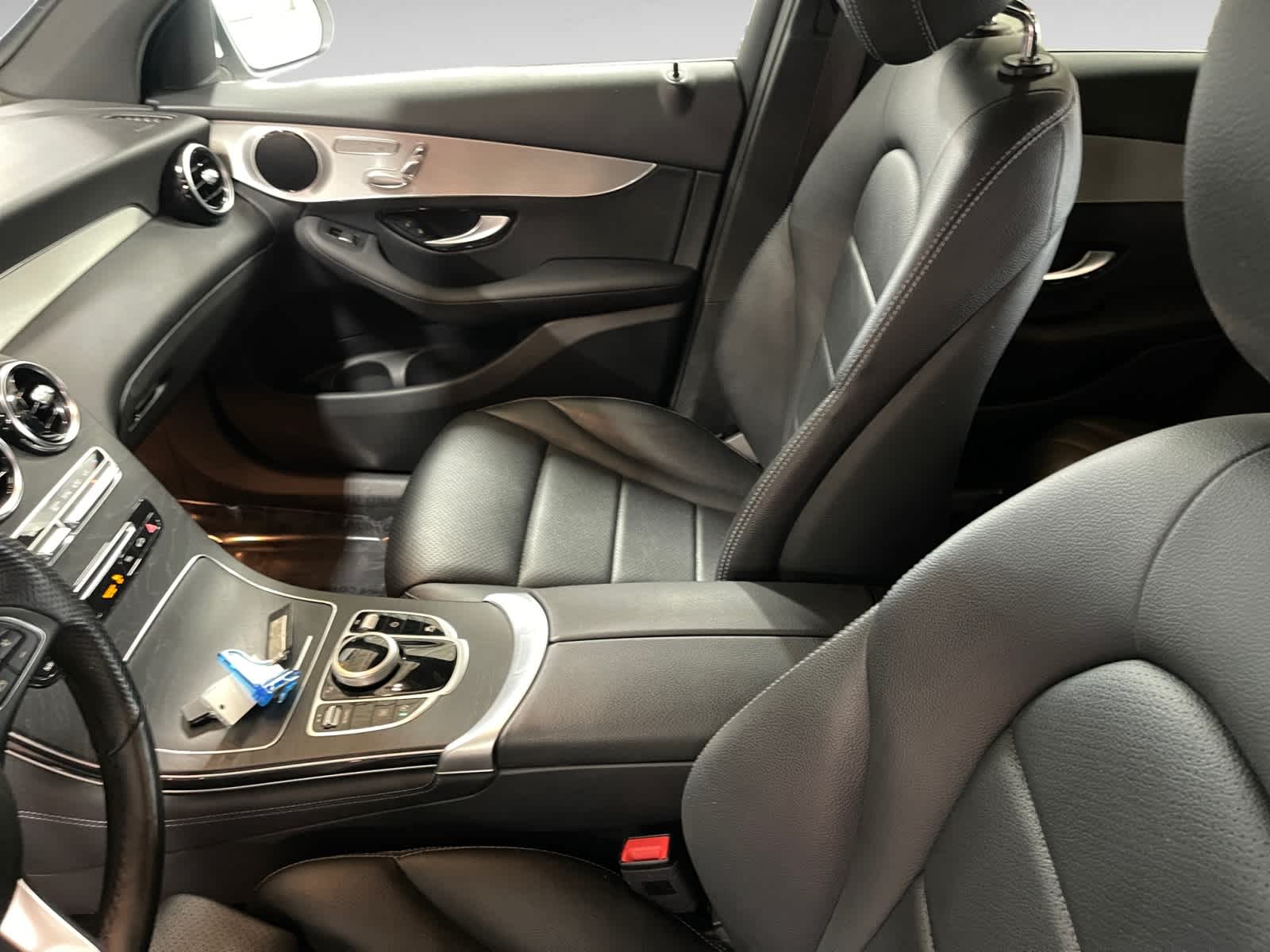 used 2019 Mercedes-Benz GLC 300 car, priced at $19,498