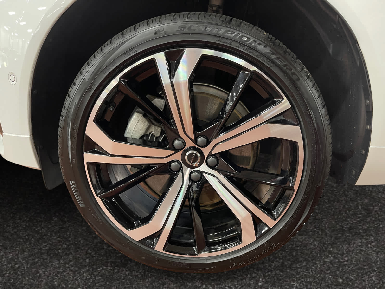 used 2022 Volvo XC60 Recharge Plug-In Hybrid car, priced at $44,498