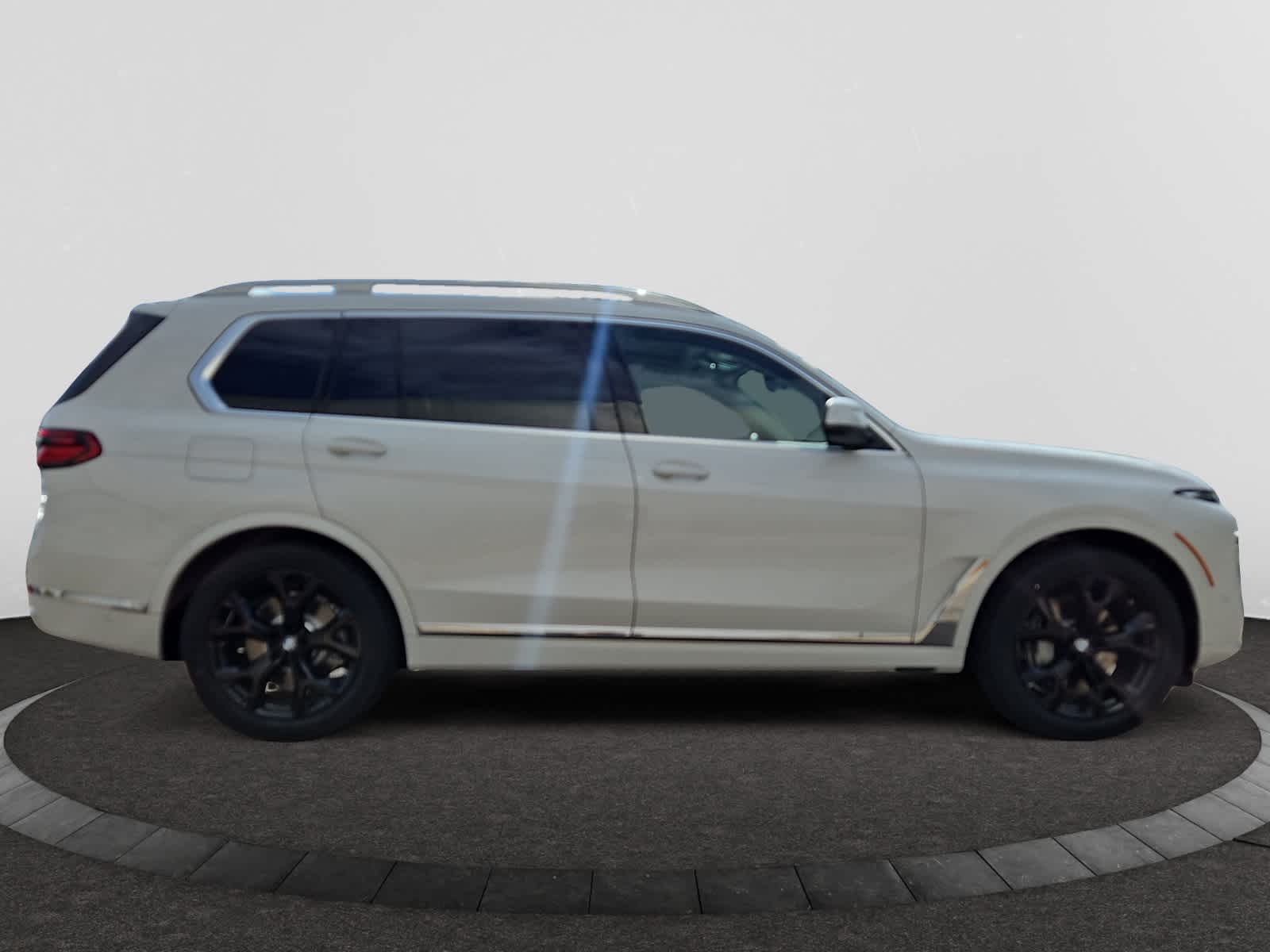 used 2025 BMW X7 car, priced at $84,998