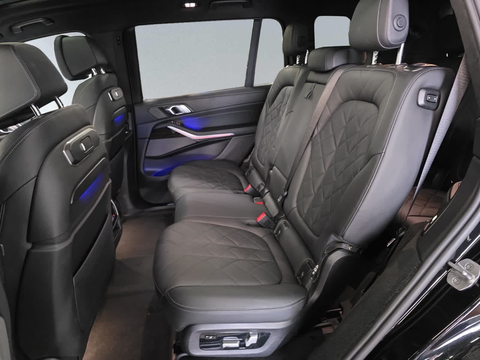 used 2023 BMW X7 car, priced at $68,998