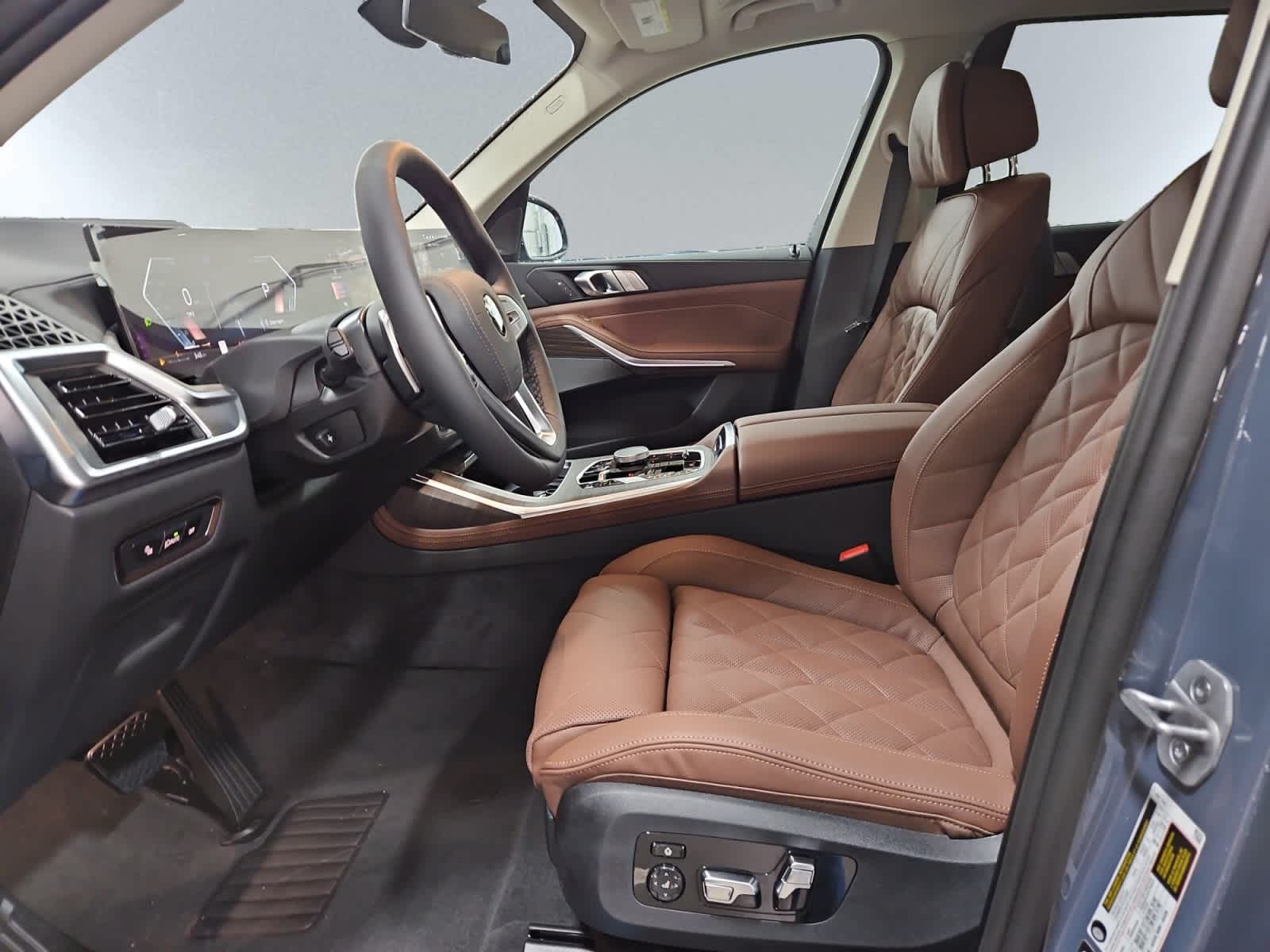 new 2026 BMW X7 car, priced at $92,630