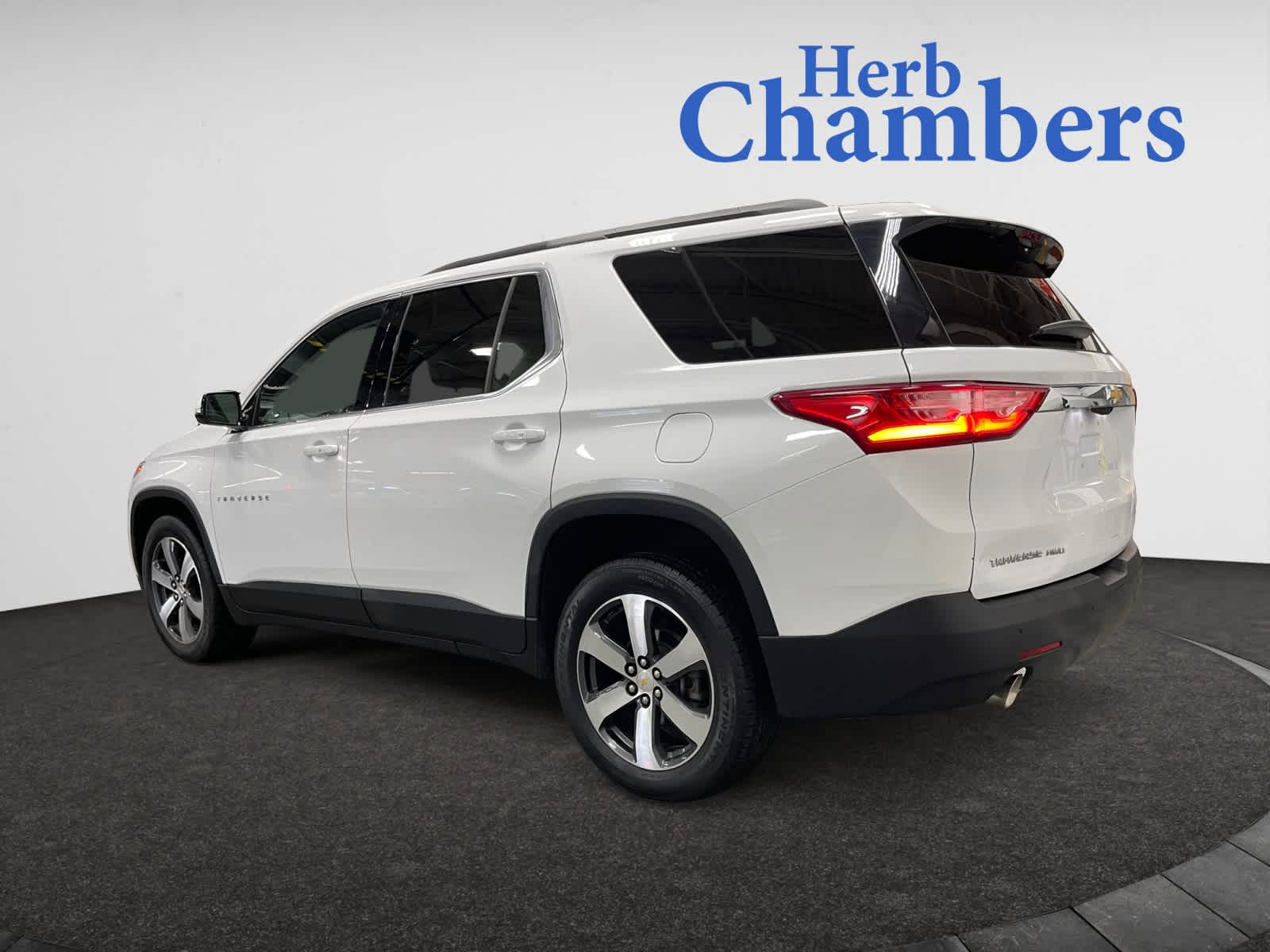 used 2019 Chevrolet Traverse car, priced at $26,998