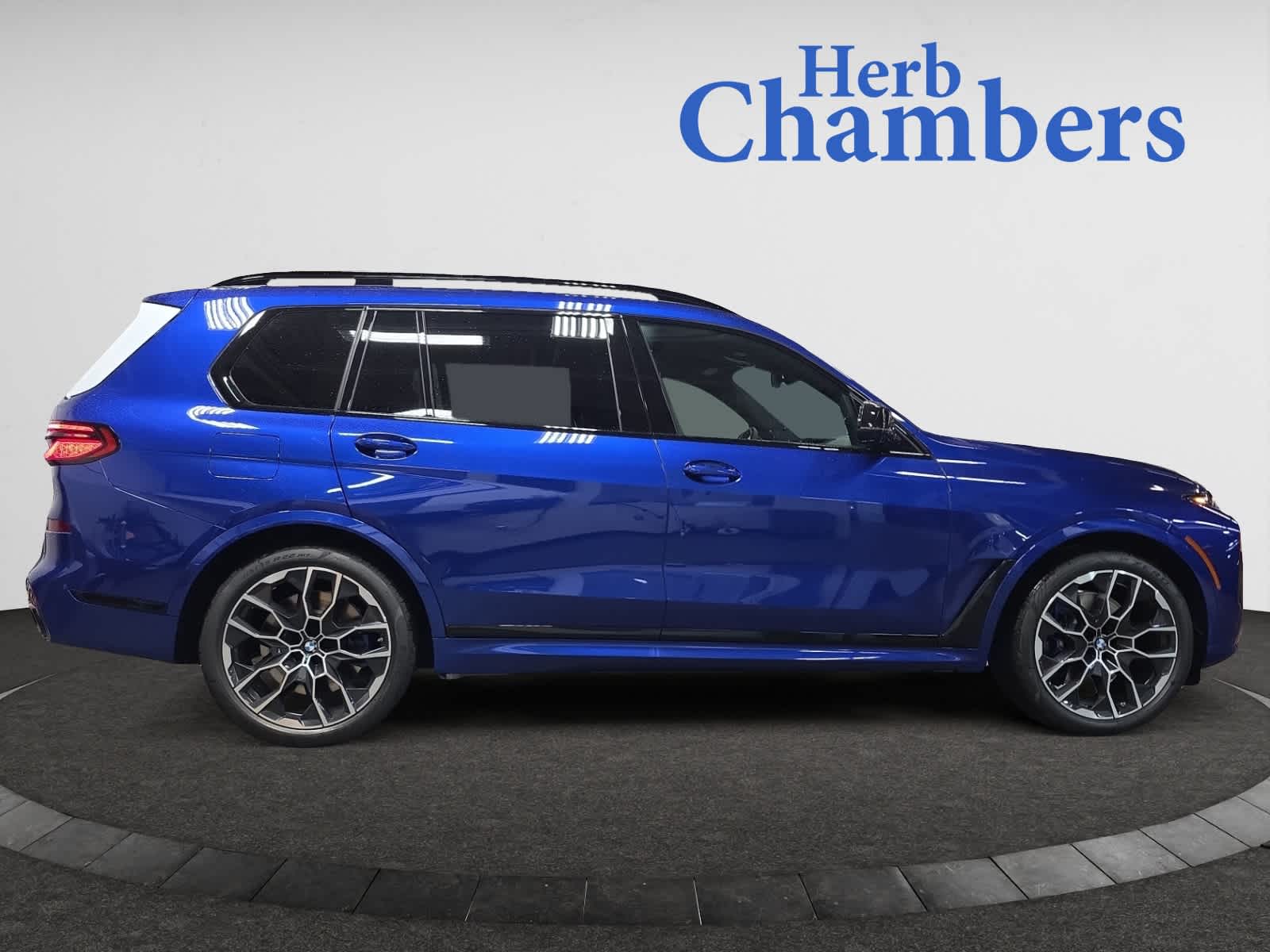 new 2026 BMW X7 car, priced at $123,980