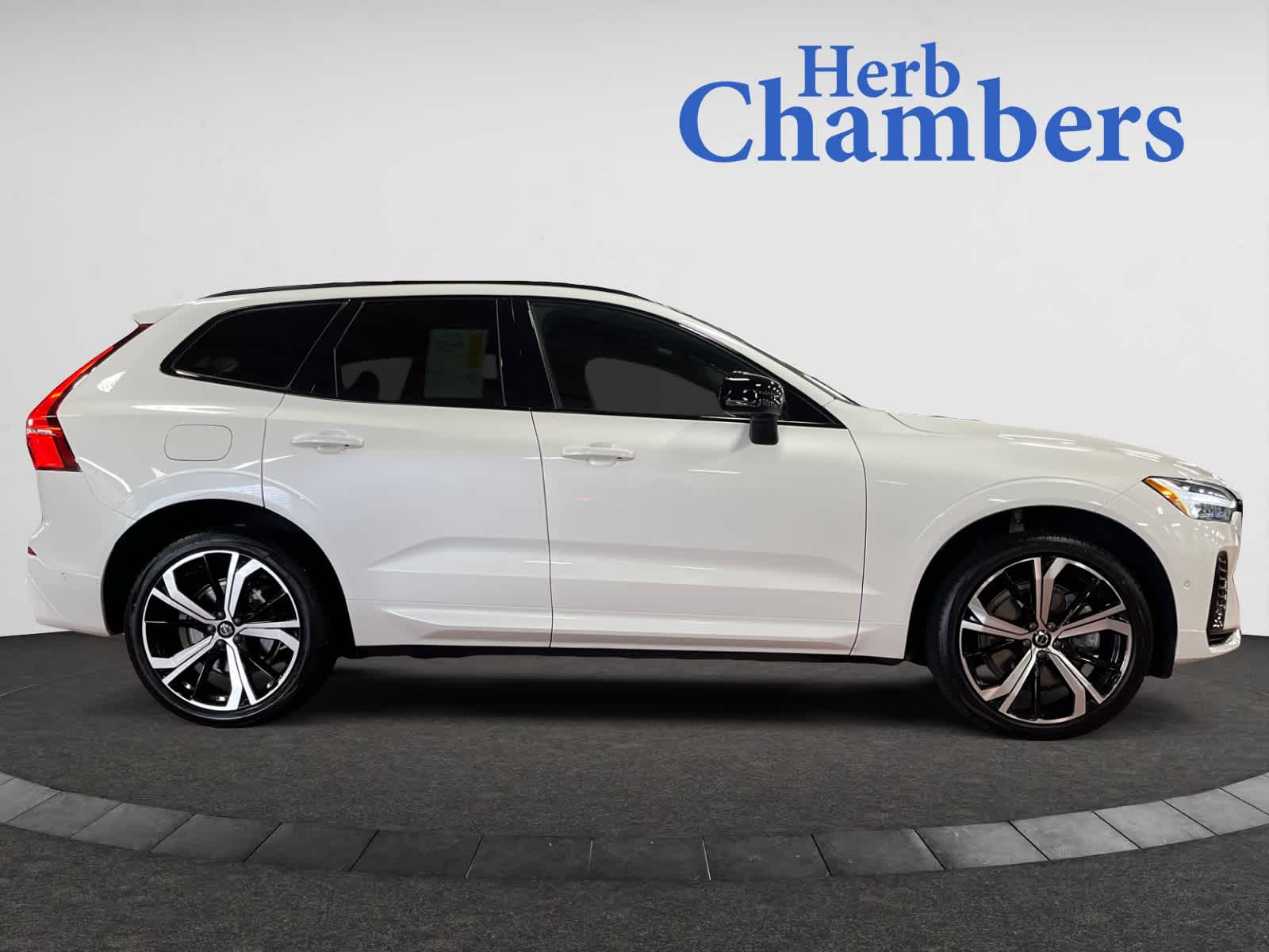 used 2022 Volvo XC60 Recharge Plug-In Hybrid car, priced at $44,498