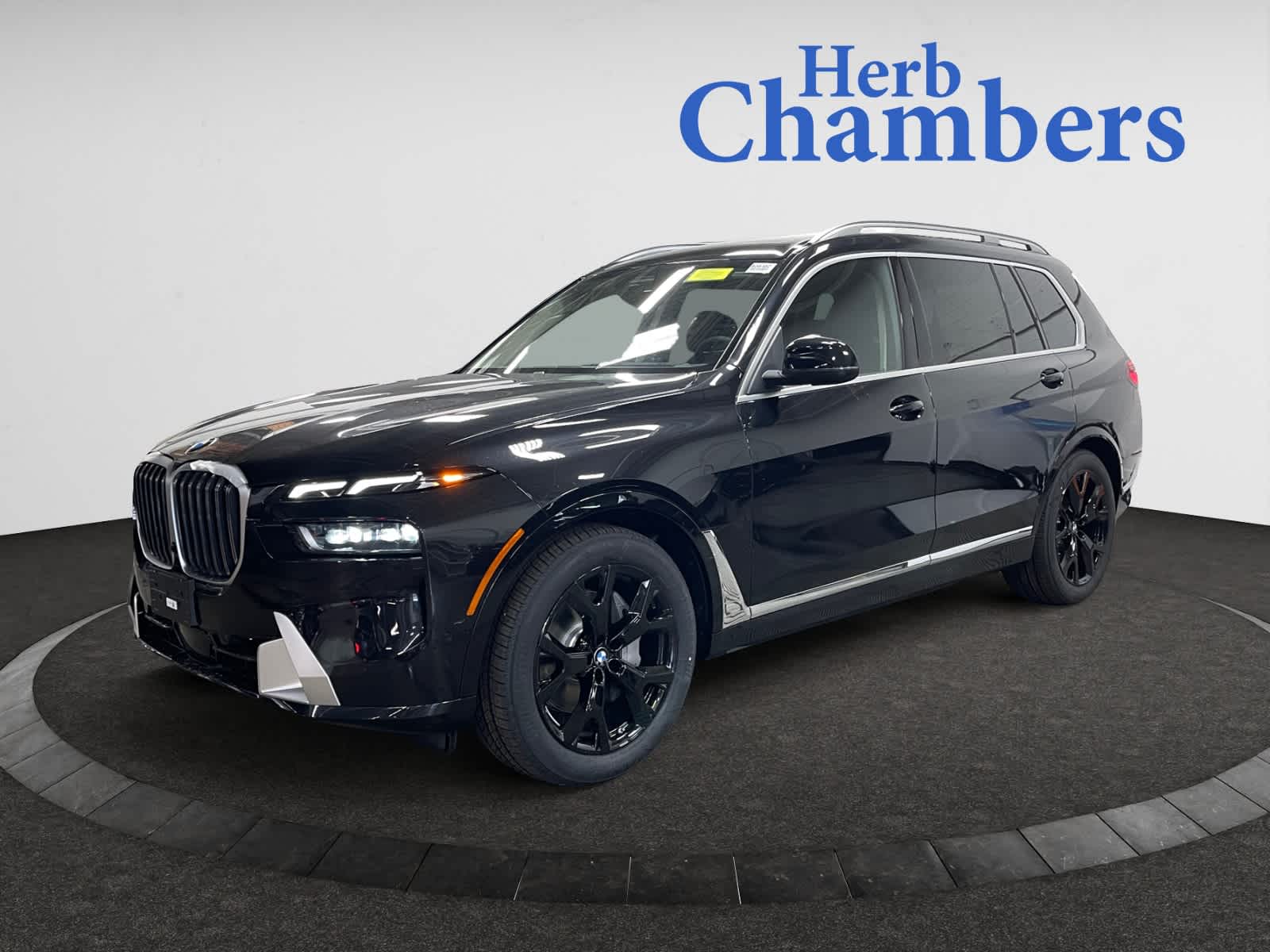 new 2025 BMW X7 car, priced at $85,355