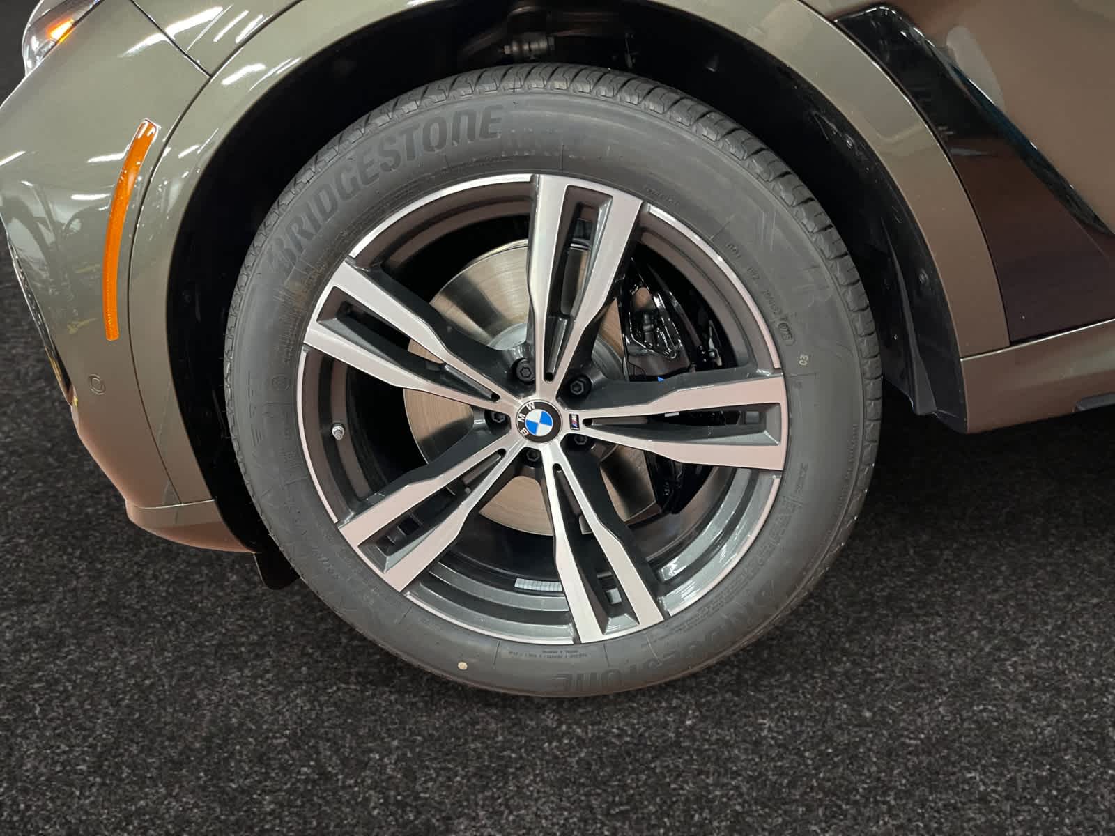 new 2026 BMW X7 car, priced at $120,280