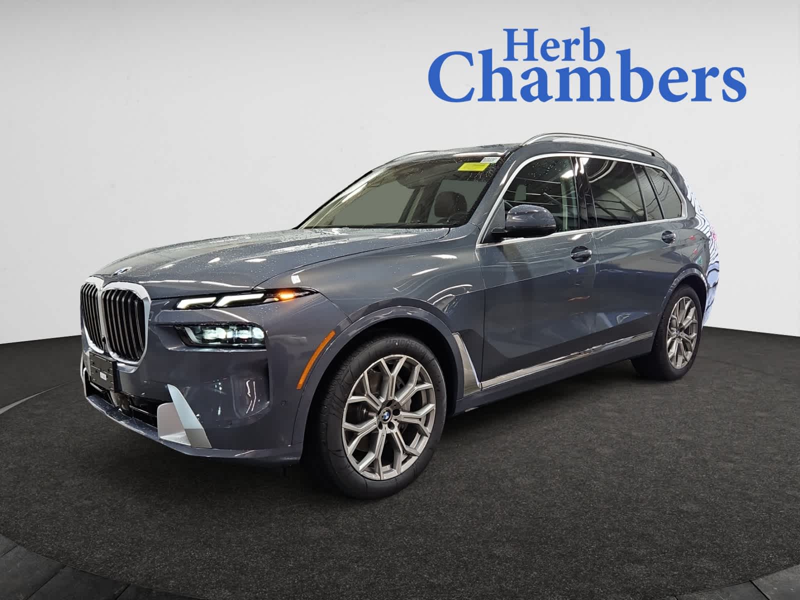 new 2026 BMW X7 car, priced at $92,630