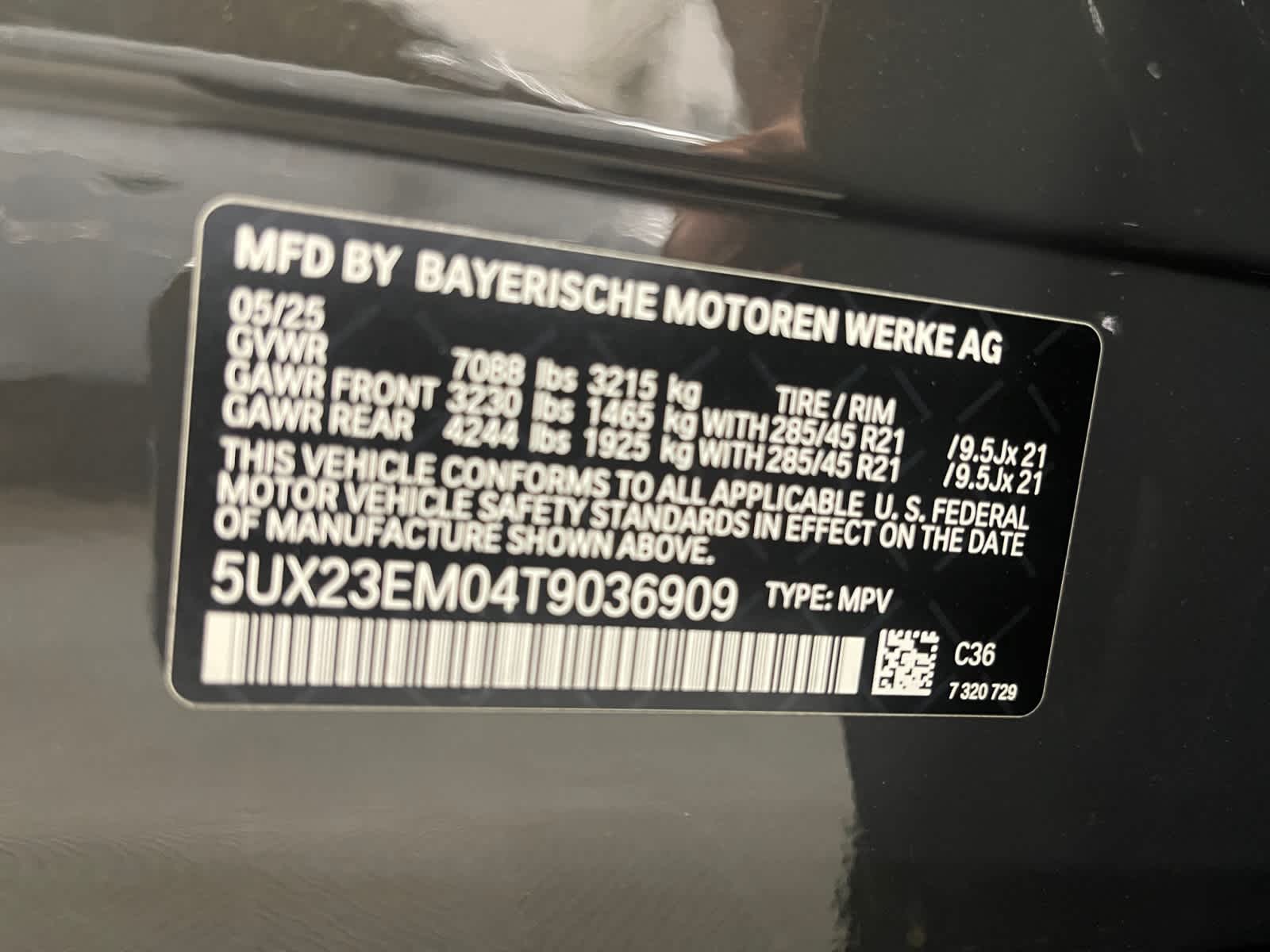 new 2026 BMW X7 car, priced at $98,705