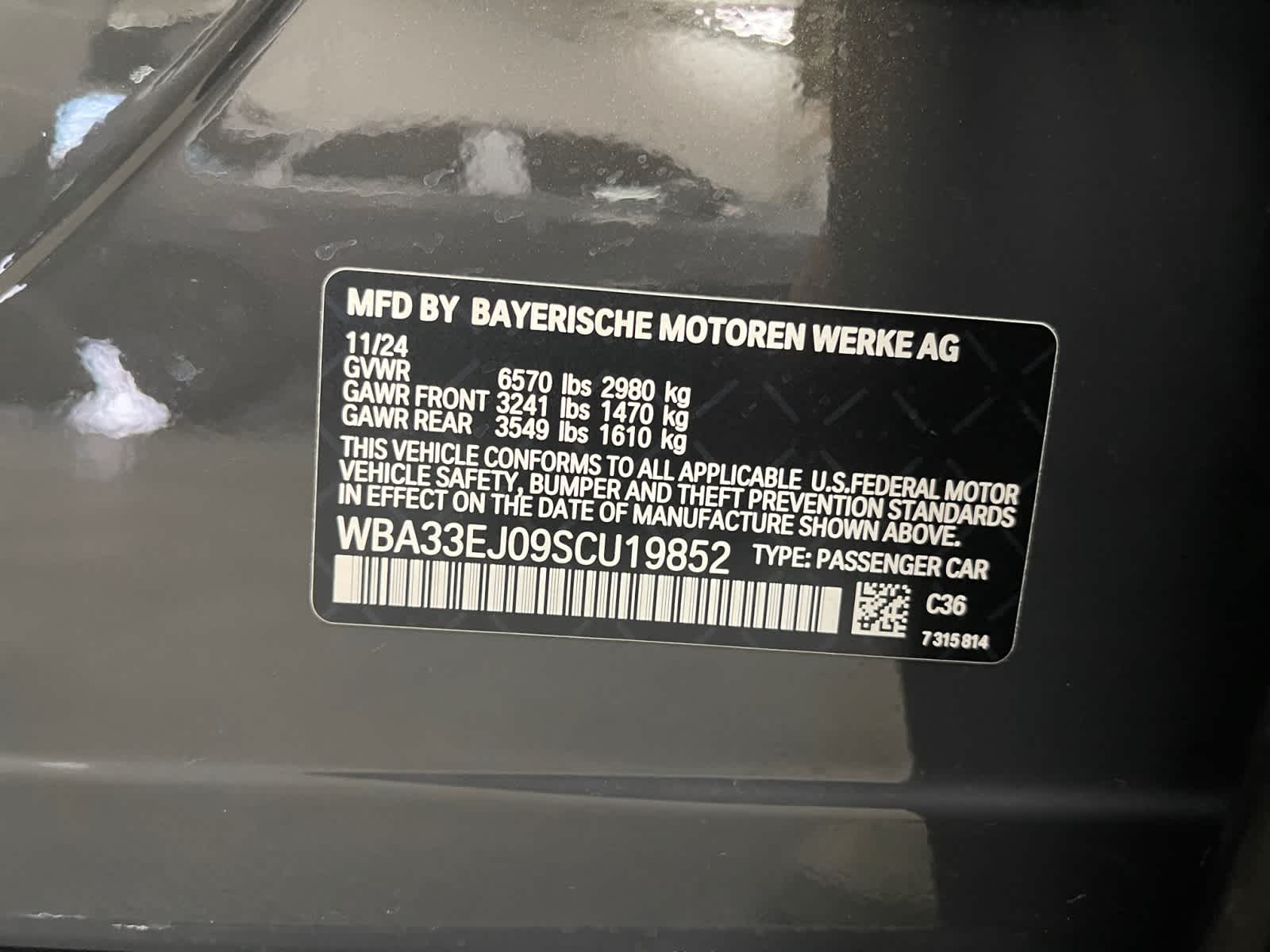 new 2025 BMW 760i car, priced at $151,925