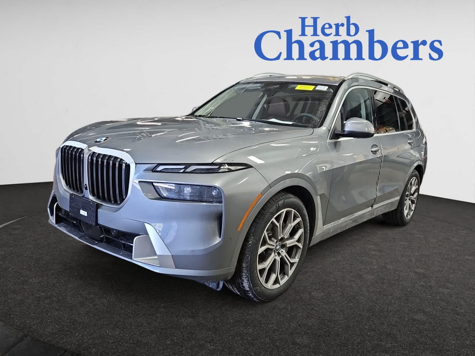 new 2025 BMW X7 car, priced at $93,005