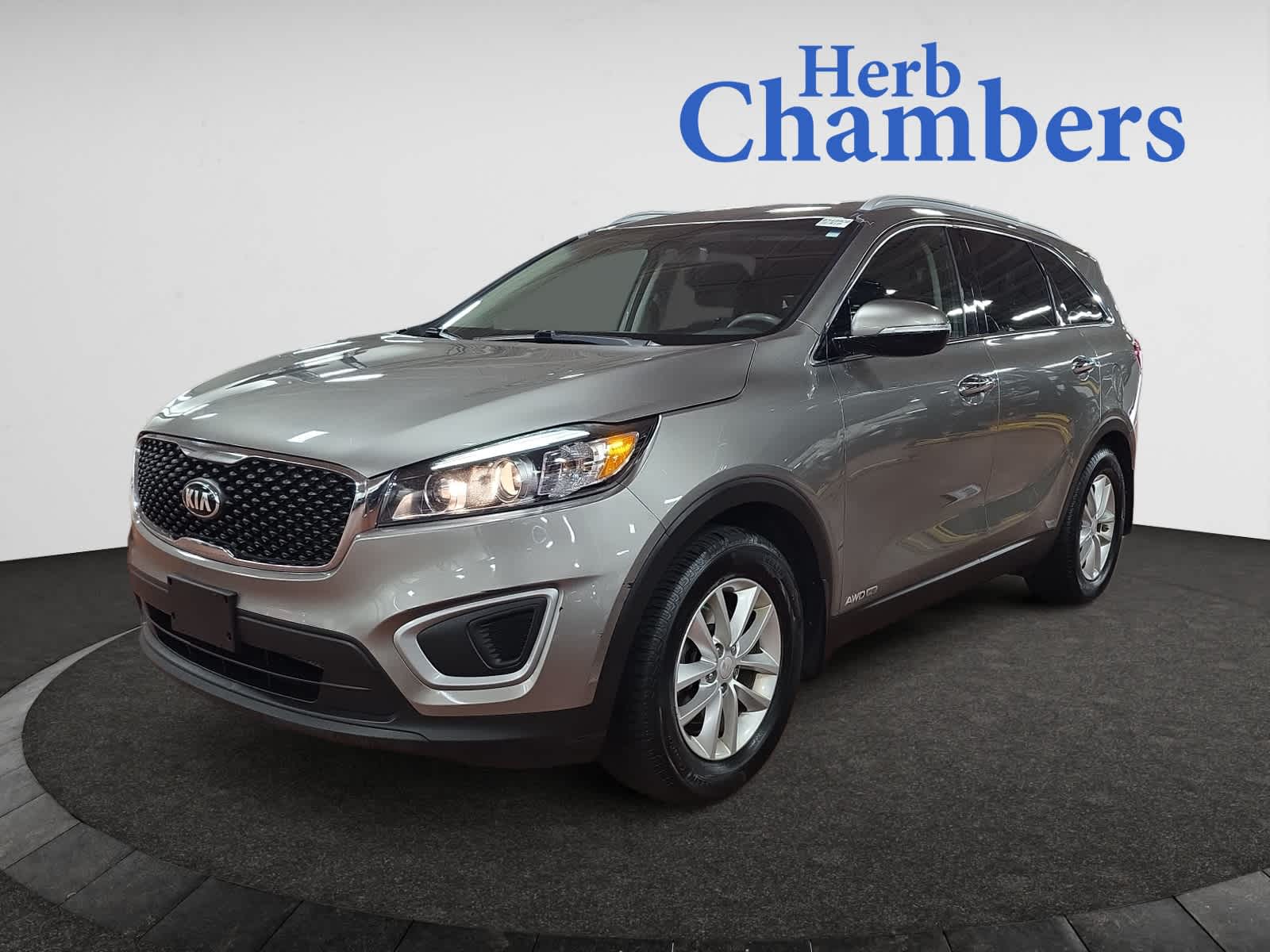 used 2018 Kia Sorento car, priced at $12,998