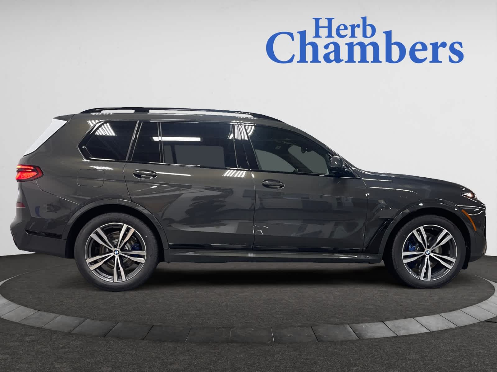 new 2026 BMW X7 car, priced at $98,705