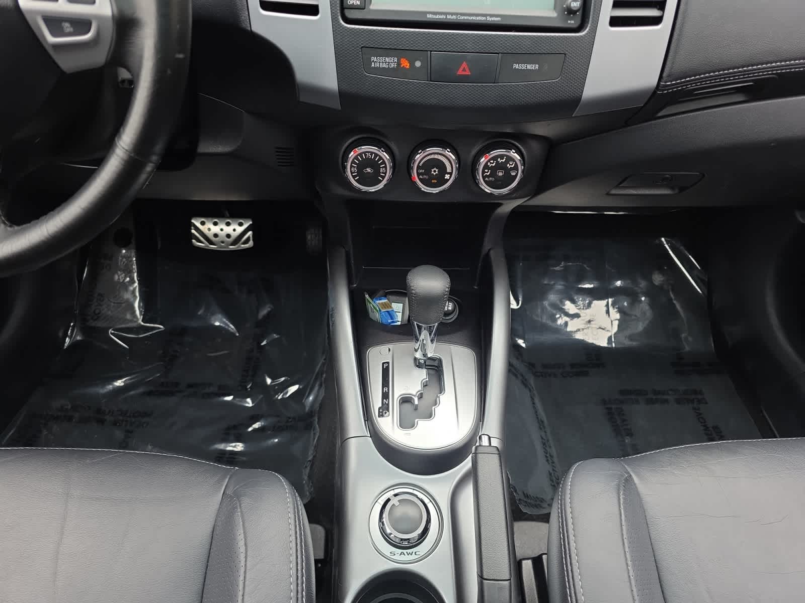 used 2011 Mitsubishi Outlander car, priced at $11,498