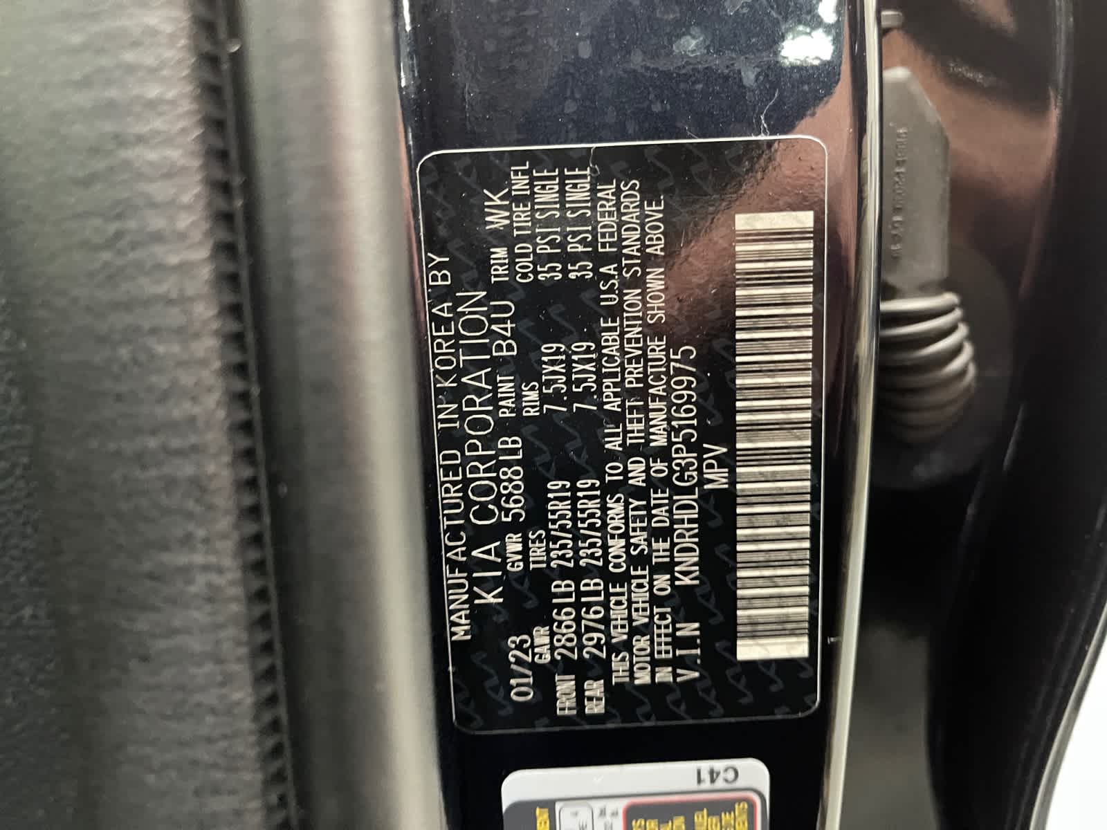 used 2023 Kia Sorento Hybrid car, priced at $31,998