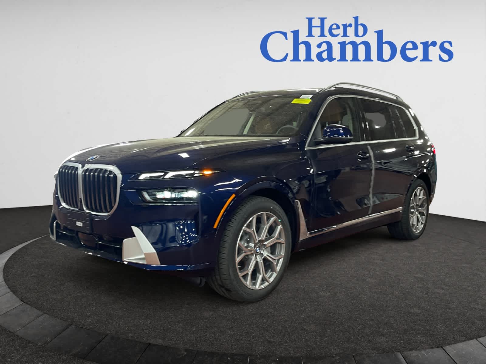 new 2026 BMW X7 car, priced at $95,180