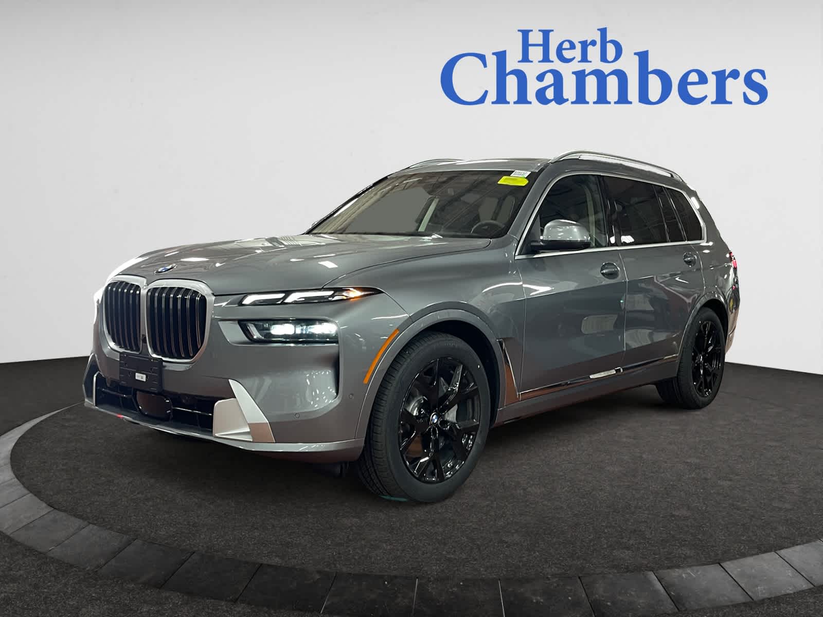 new 2026 BMW X7 car, priced at $92,630