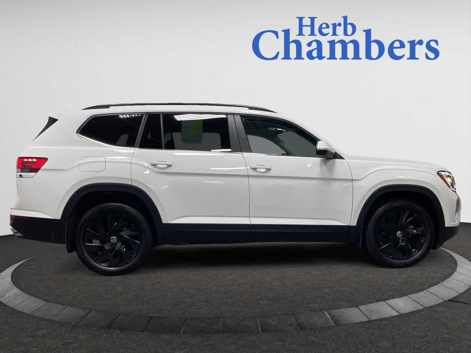 used 2024 Volkswagen Atlas car, priced at $35,998