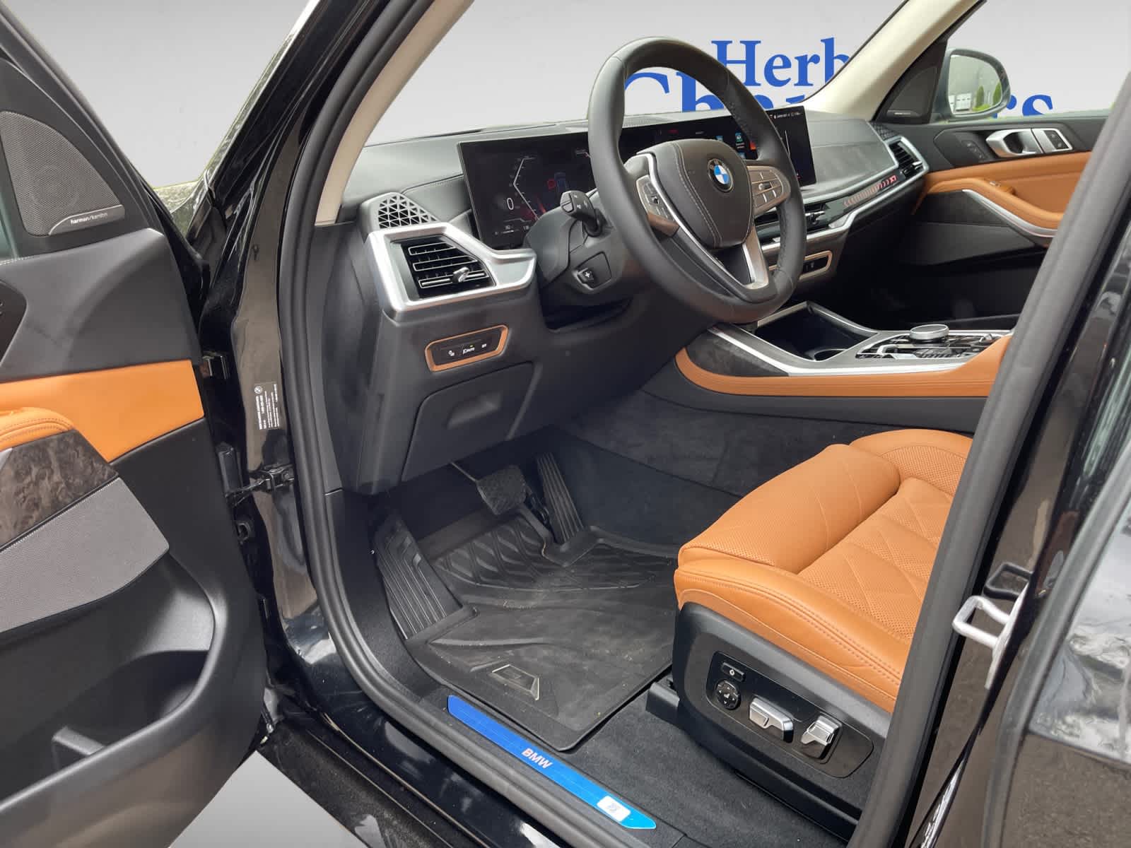 used 2025 BMW X7 car, priced at $84,998